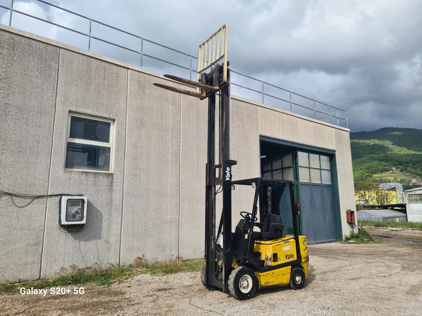 Muletto yale gdp 20 quintali Diesel con cee e traslatore