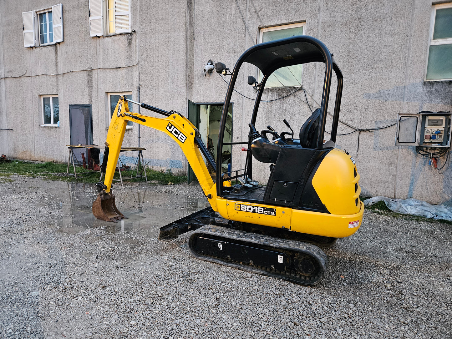 Miniescavatore jcb 8018 zts ,anno 2017