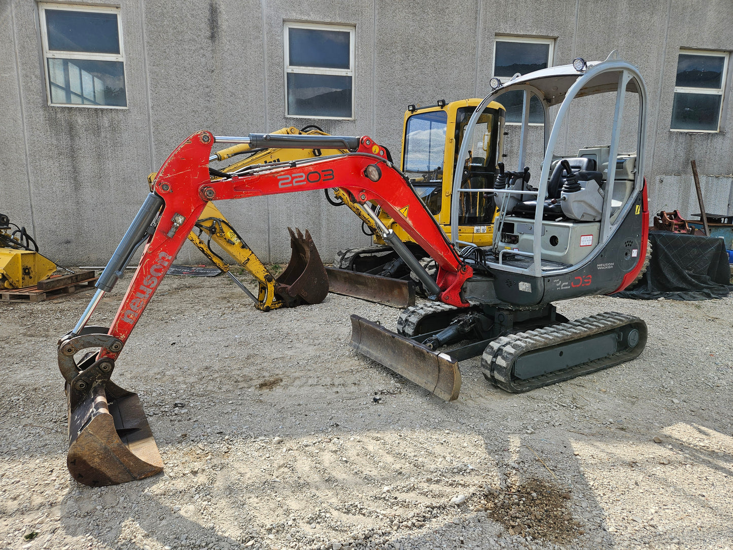 Miniescavatore waker nesuon 2203 rd