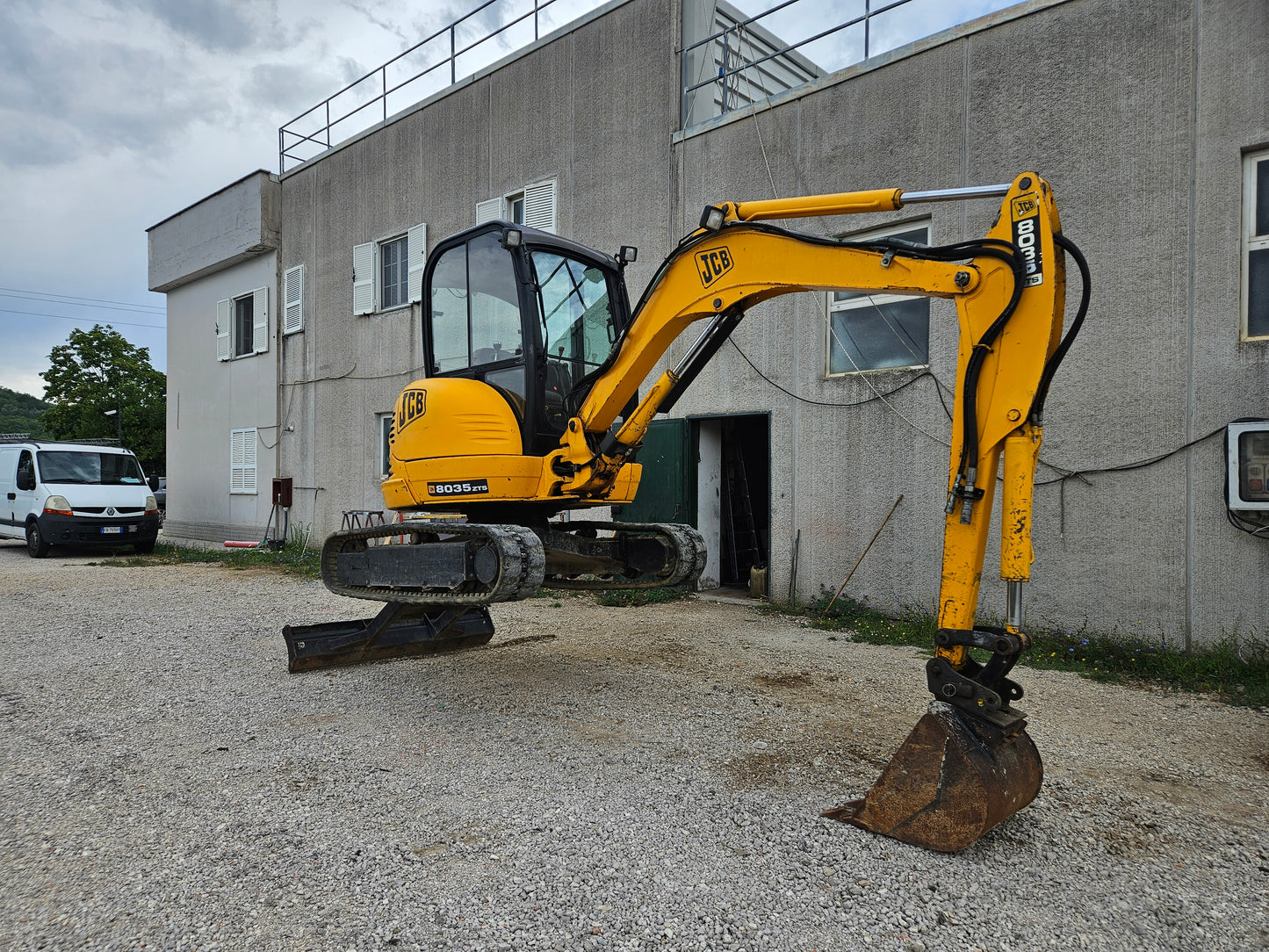 Miniescavatore  Jcb 8035zts