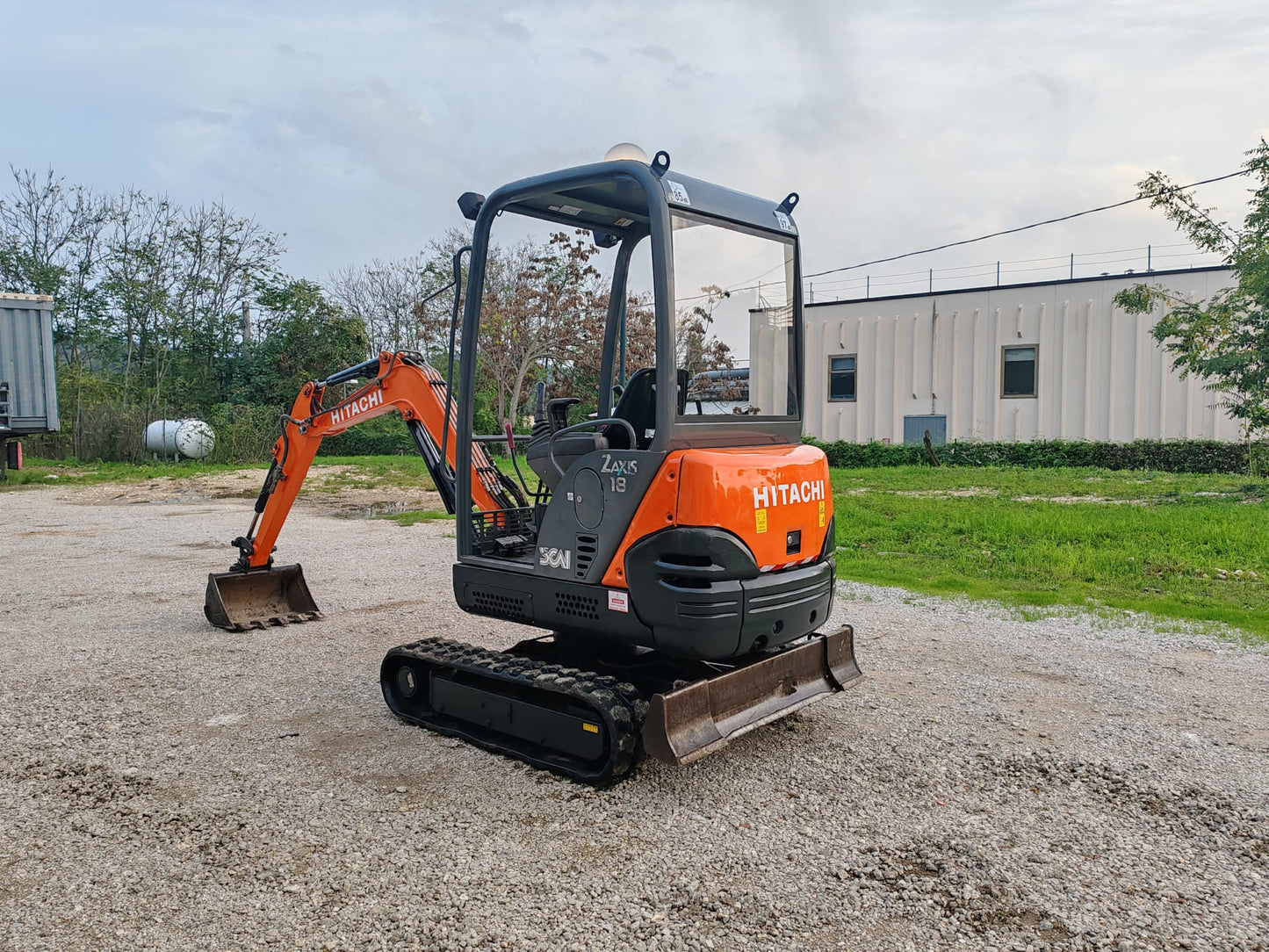 Miniescavatore fiat hitachi zasix 18 Venduto